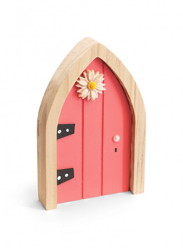 142688_IFDC_pink_door